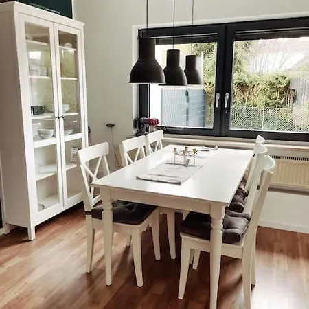 *top*+allgaeu*familie*netflix*mit Garten & *ps4* Kaufbeuren